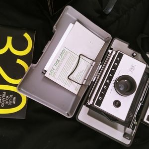 1970's Polaroid Automatic 320 Land Camera